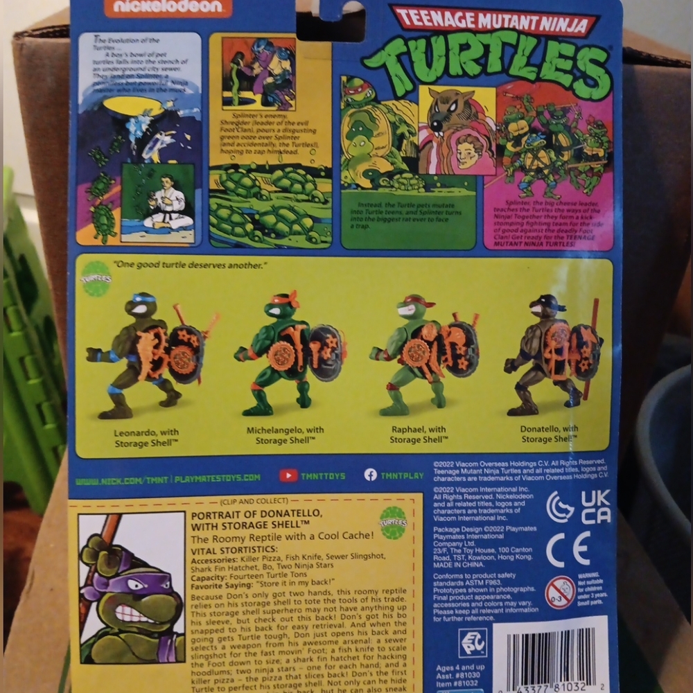 T.M.N.T. Donatello Storage shell Action Figure NIB Signed By Kevin Eastman+COA - Picture 2 of 4